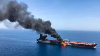 إصابة ناقلة نفط بمقذوف مجهول في مضيق هرمز وفقاً لهيئة بحرية بريطانية