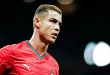 إعجاب رونالدو يثير الجدل حول احترام اللاعبين الكبار مثل ميسي