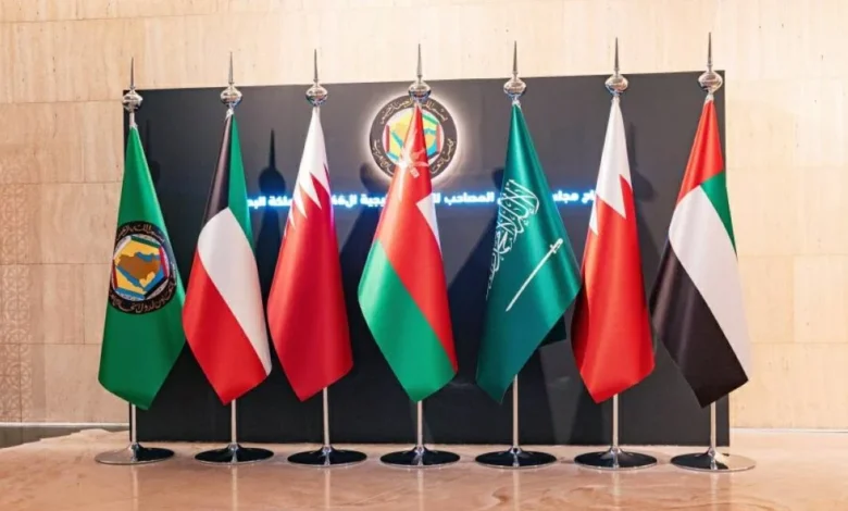 الخليج يتصدر قائمة تحويلات العاملين للخارج عالمياً بـ161 مليار دولار في 2025