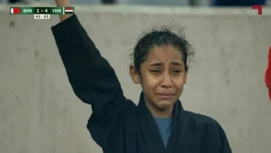 دمعة طفلة يمنية تجسد فرحة خليجي 27