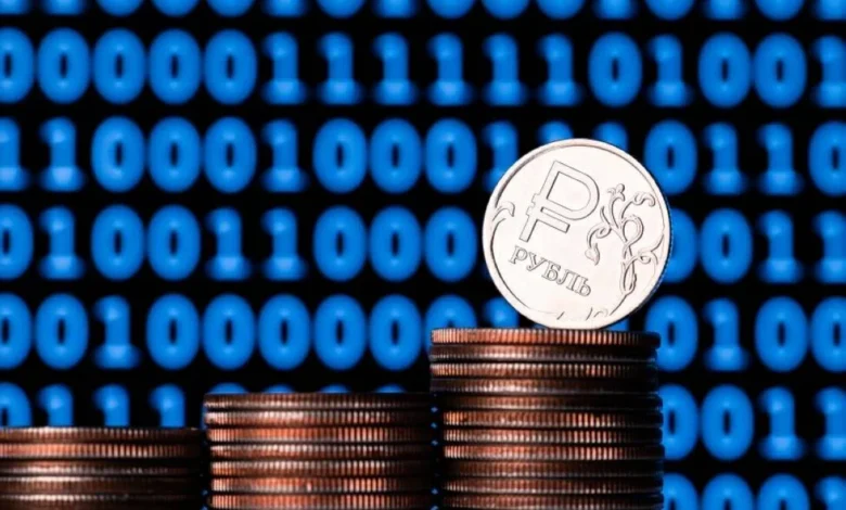 روسيا تبدأ صرف رواتب الموظفين بالروبل الرقمي لأول مرة