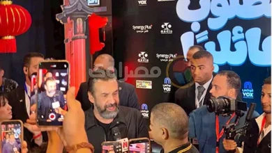 كريم عبدالعزيز يتألق في العرض الخاص لفيلم "مطلوب عائلياً"