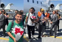 وصول البحارة المصريين إلى مقديشو بعد الإفراج عنهم تمهيداً لعودتهم إلى القاهرة